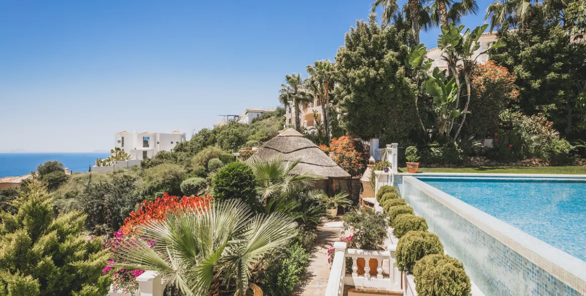 Sale of detached villa in Altos de los Monteros 9