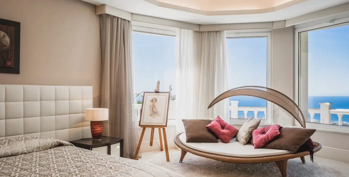 Sale of detached villa in Altos de los Monteros 21