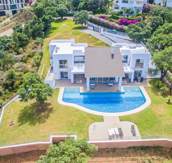 Villa independiente R4084360