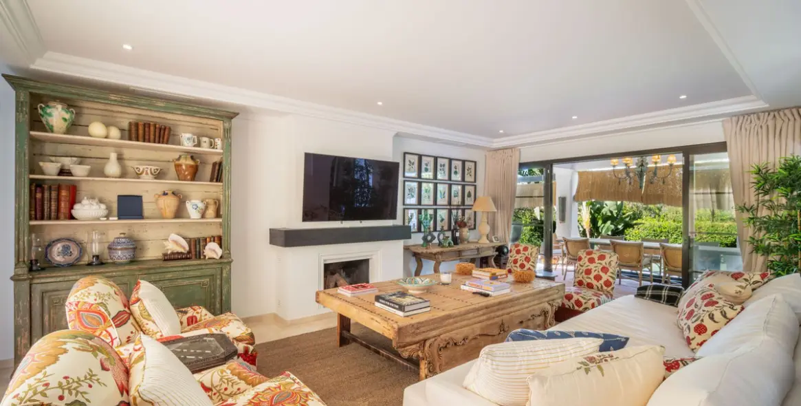 Продажа  отдельно стоящей виллы в La Quinta 2