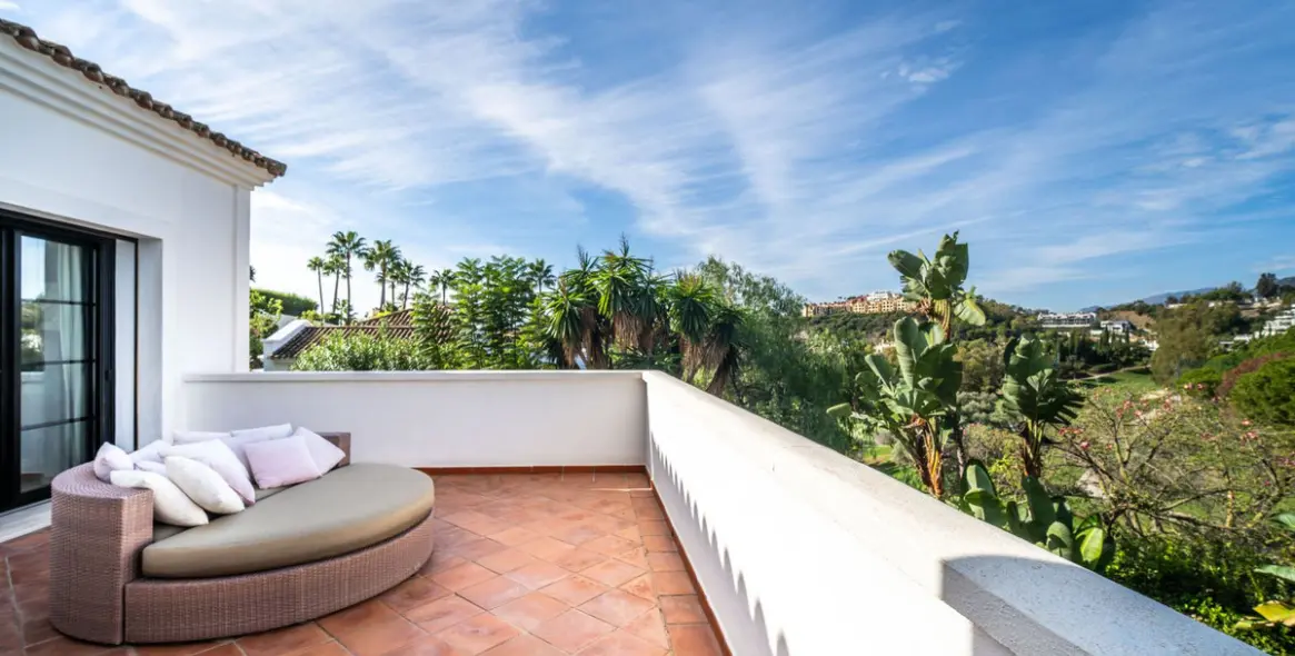 Продажа  отдельно стоящей виллы в La Quinta 11