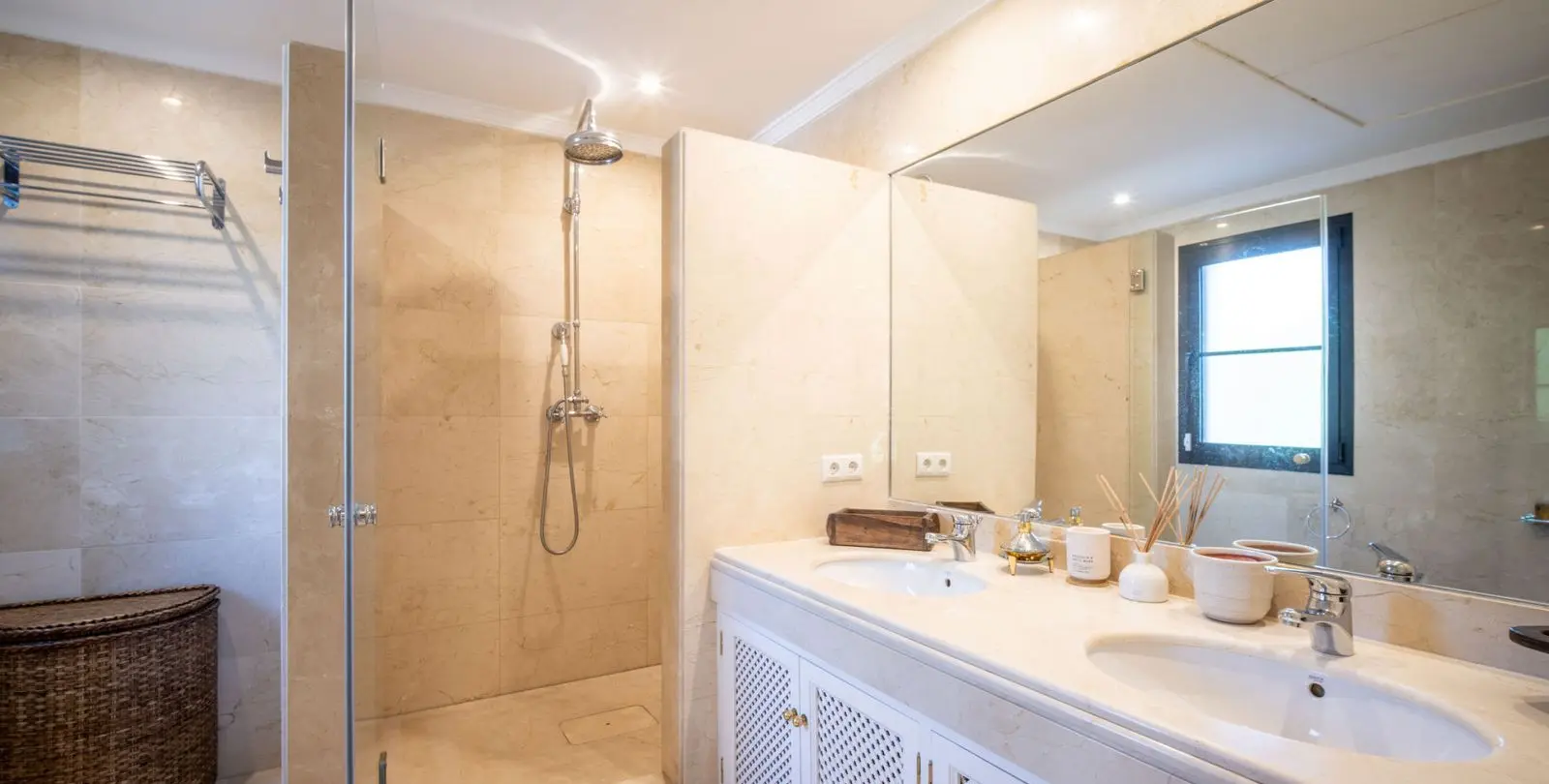 Venta de villa independiente en La Quinta 13