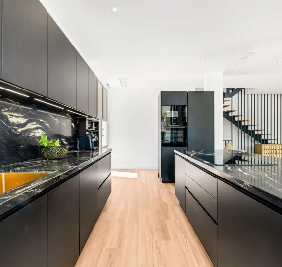 Продажа  отдельно стоящей виллы в San Pedro de Alcántara