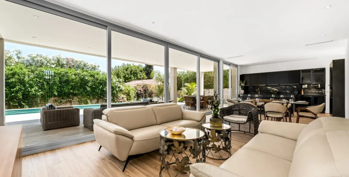 Venta de villa independiente en San Pedro de Alcántara 2