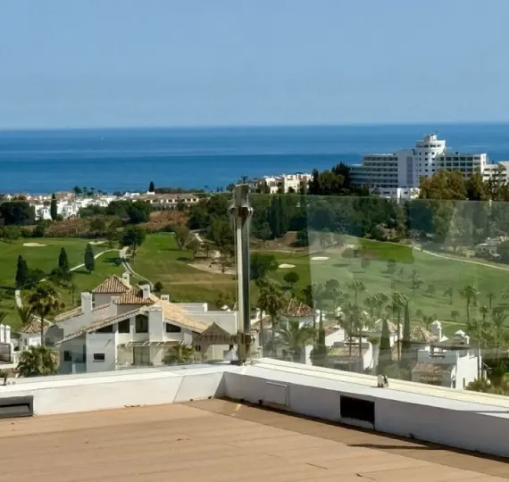 Продажа  отдельно стоящей виллы в El Paraiso