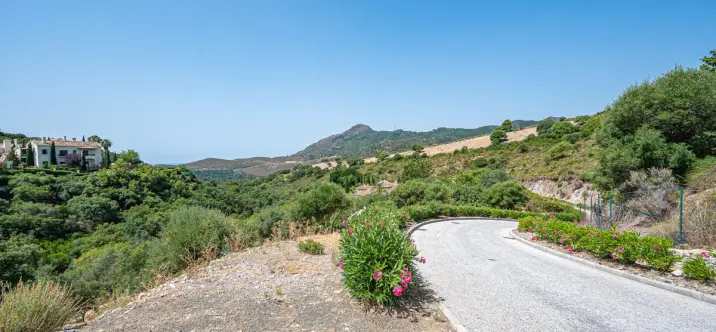 Sale of residential plot in La Zagaleta 1