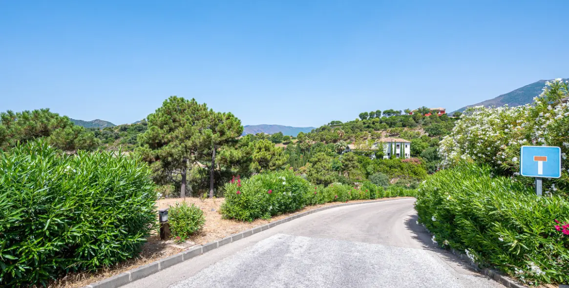 Sale of residential plot in La Zagaleta 6