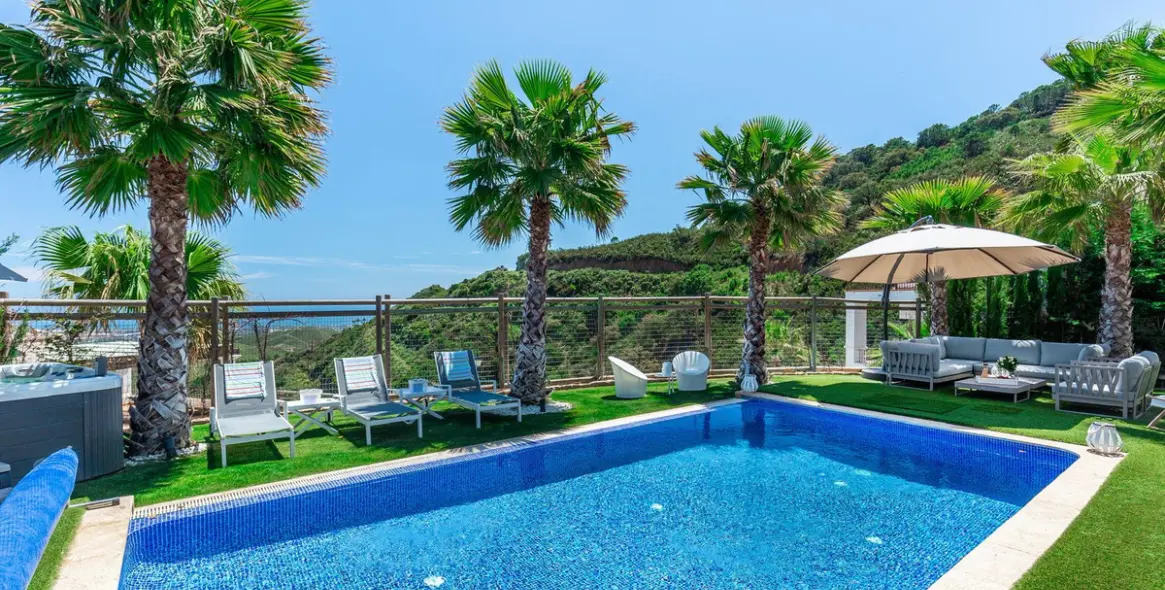 Продажа  отдельно стоящей виллы в Benahavís 2