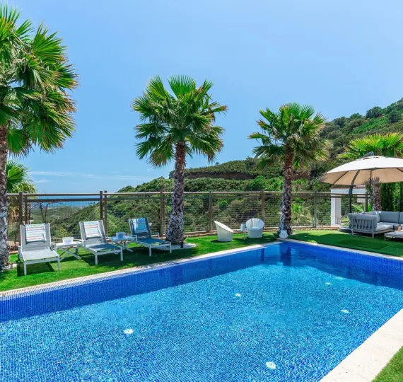 Продажа  отдельно стоящей виллы в Benahavís