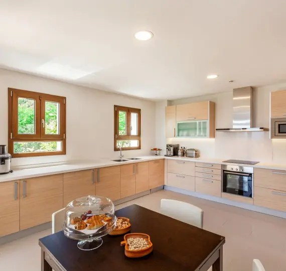 Продажа  отдельно стоящей виллы в Benahavís