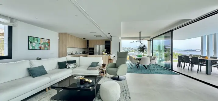 Venta de villa independiente en Cancelada 4