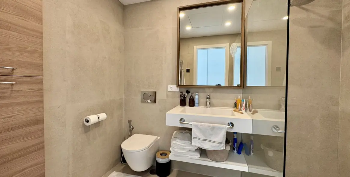 Sale of detached villa in Cancelada 32