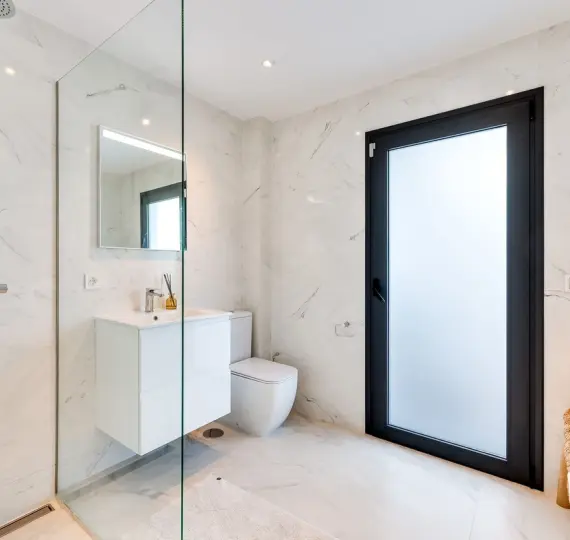 Venta de villa independiente en El Paraiso