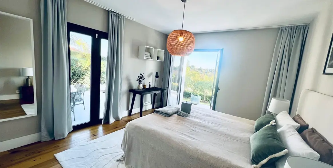 Продажа  отдельно стоящей виллы в El Paraiso 11