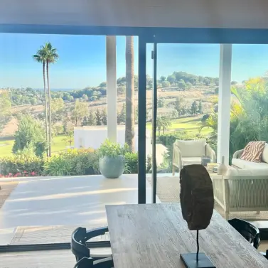 Venta de villa independiente en El Paraiso