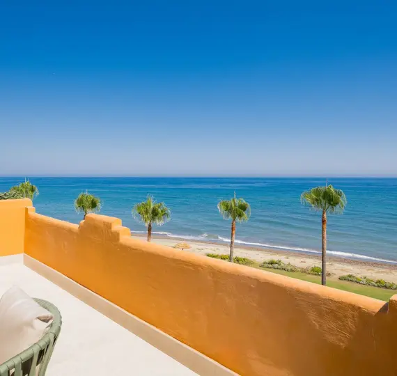 Middle floor apartment R5114335