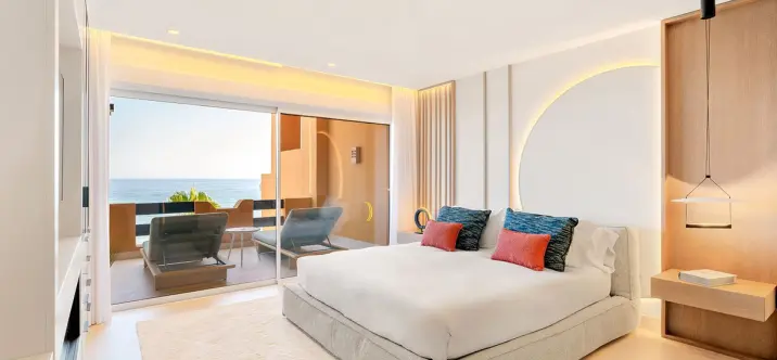 Middle floor apartment R5114335 3