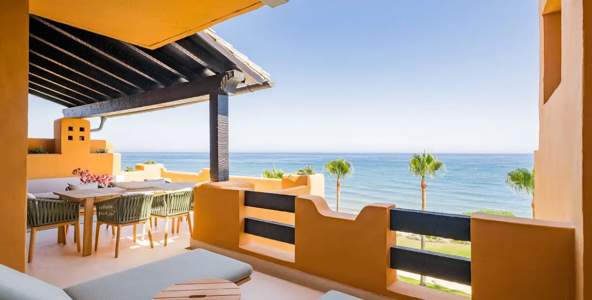 Sale of middle floor apartment in Estepona (district Estepona) 10