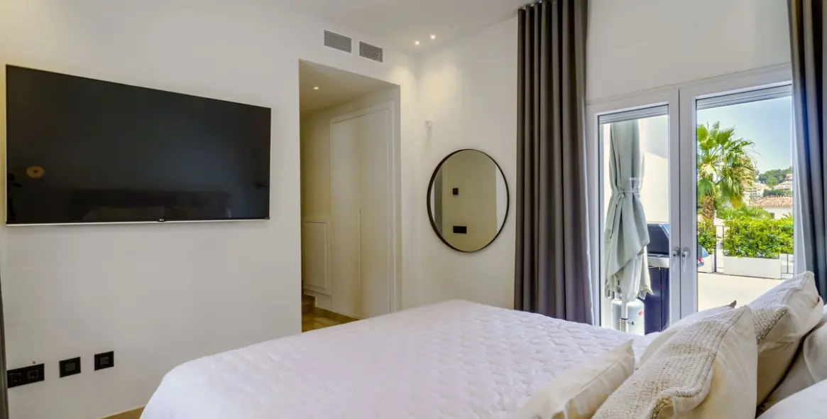 Sale of detached villa in Nueva Andalucía 5