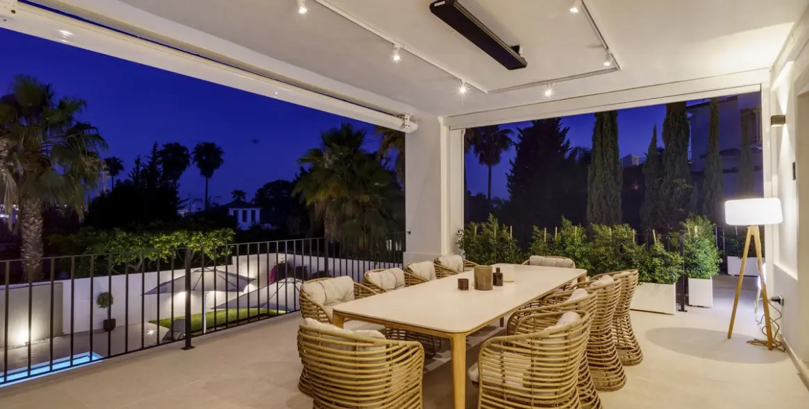 Sale of detached villa in Nueva Andalucía 25