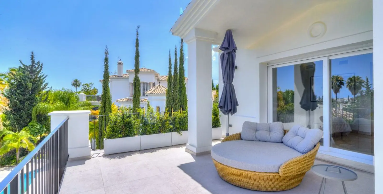Venta de villa independiente en Nueva Andalucía 7