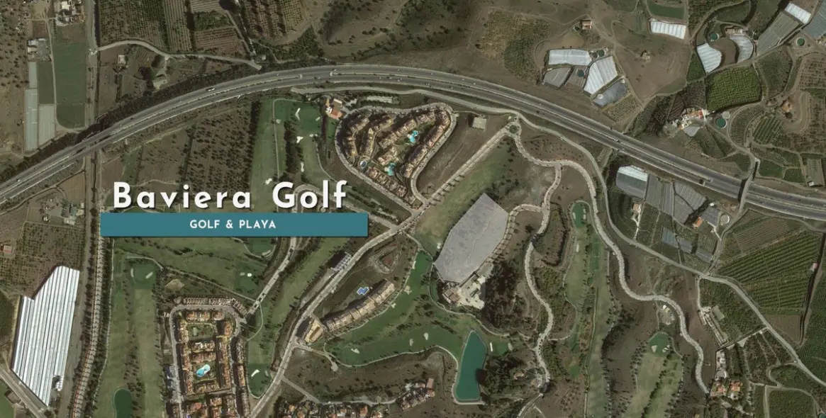 Sale of commercial plot in Caleta de Vélez 2