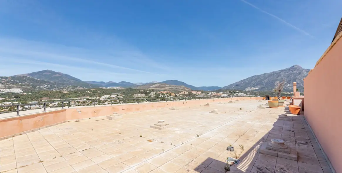 Продажа пентхауса в Nueva Andalucía 38