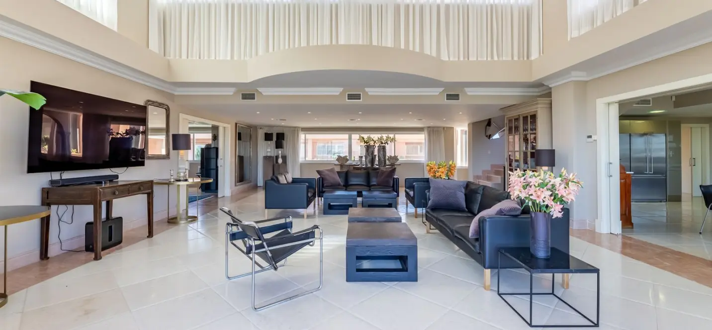 Sale of penthouse in Nueva Andalucía 2