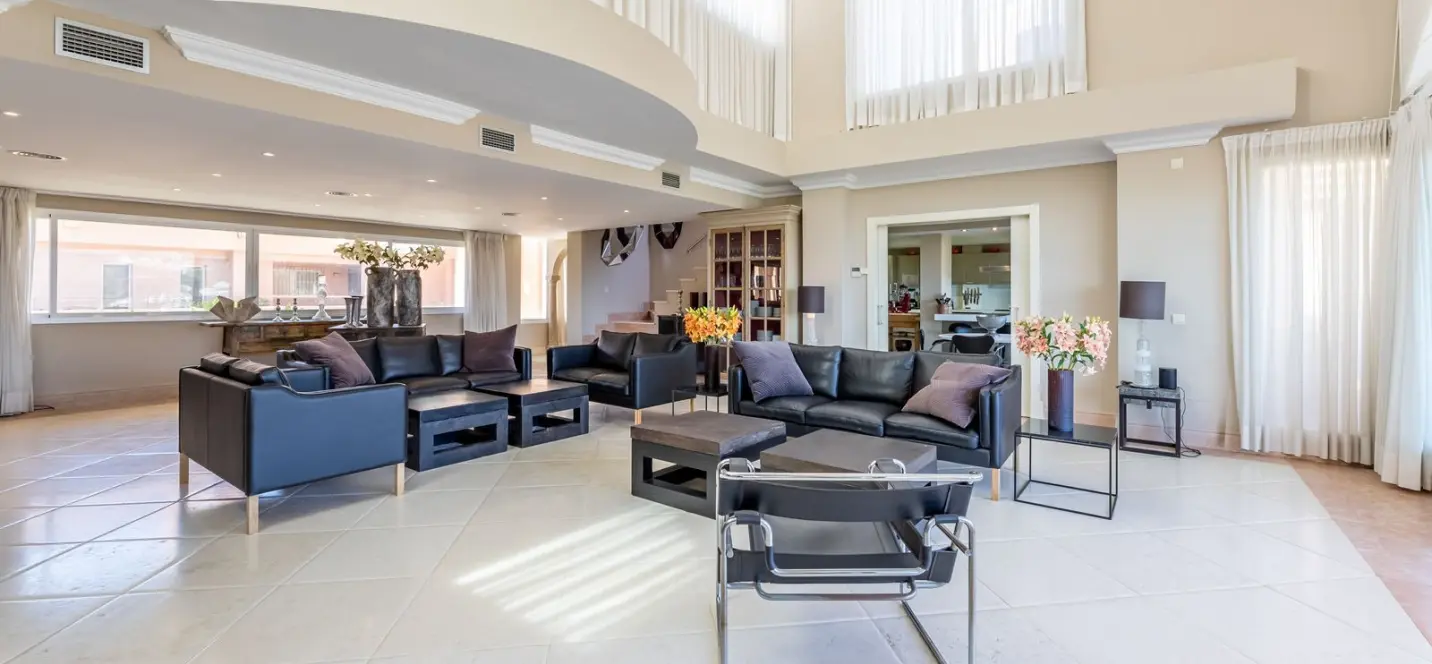 Sale of penthouse in Nueva Andalucía 3