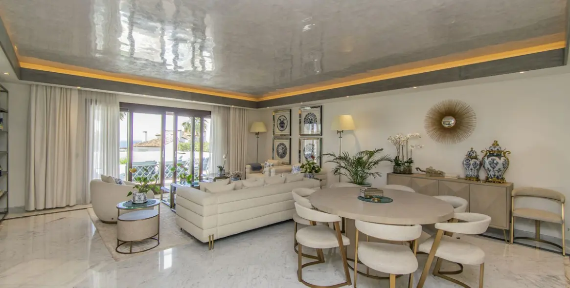 Продажа апартаментов на среднем этаже в Sierra Blanca 26