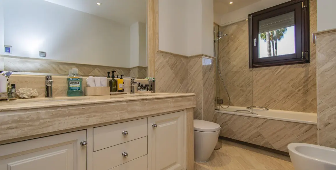 Продажа апартаментов на среднем этаже в Sierra Blanca 27