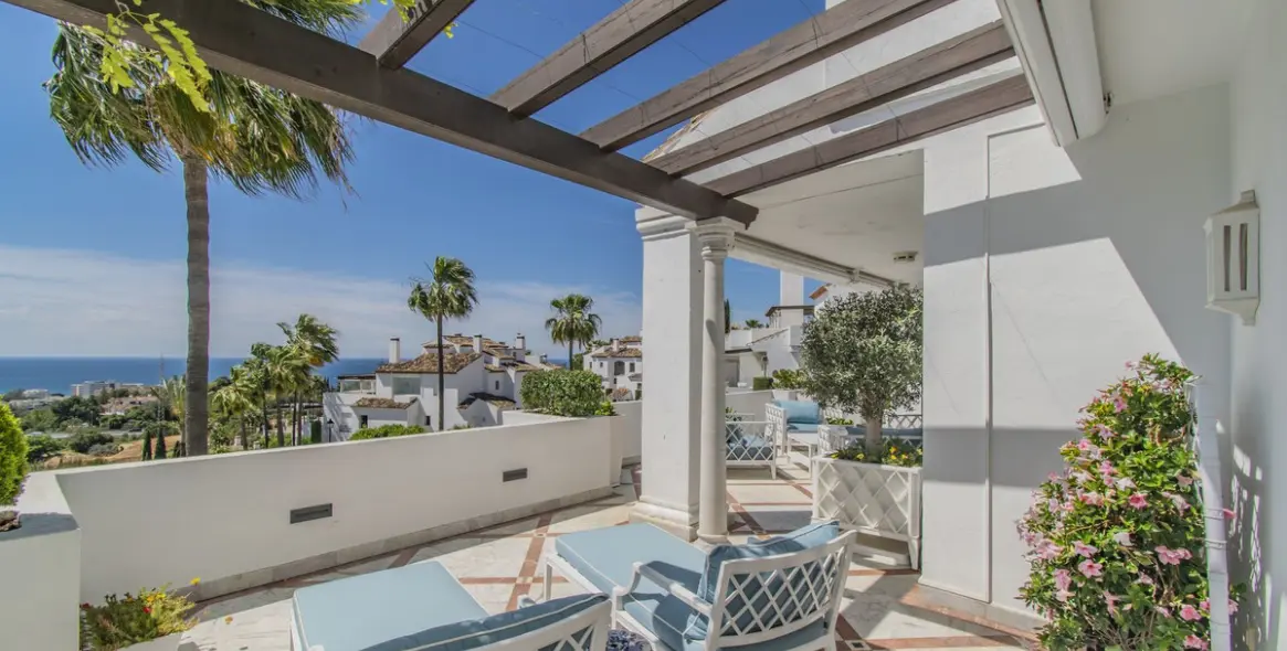 Продажа апартаментов на среднем этаже в Sierra Blanca 28