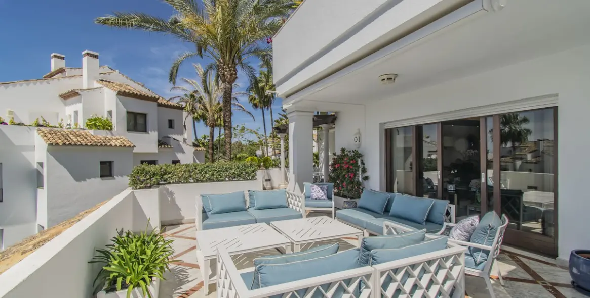 Продажа апартаментов на среднем этаже в Sierra Blanca 35