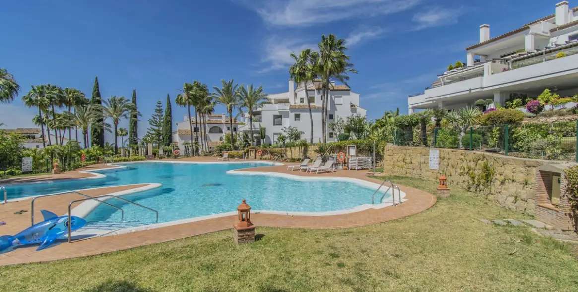 Продажа апартаментов на среднем этаже в Sierra Blanca 47