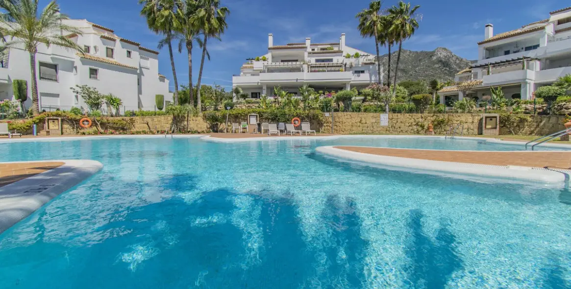 Продажа апартаментов на среднем этаже в Sierra Blanca 49