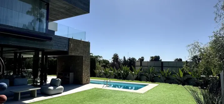 Detached villa R5185321 3