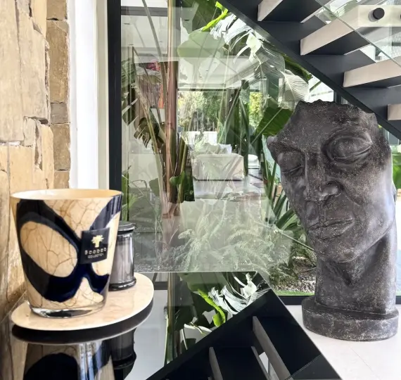 Detached villa R5185321