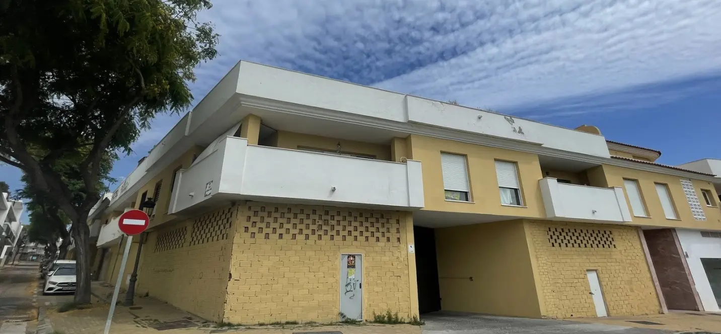 Sale of hotel in Cancelada 0