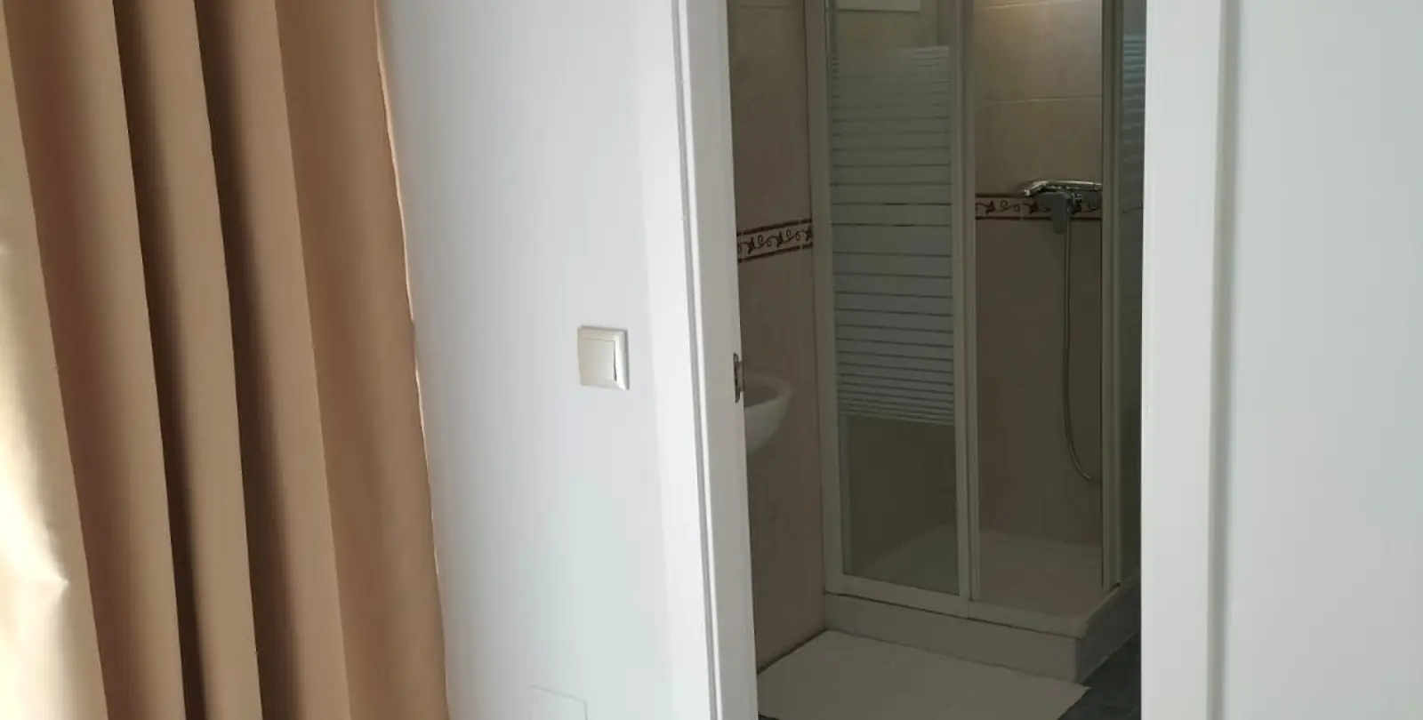 Sale of hotel in Cancelada 20
