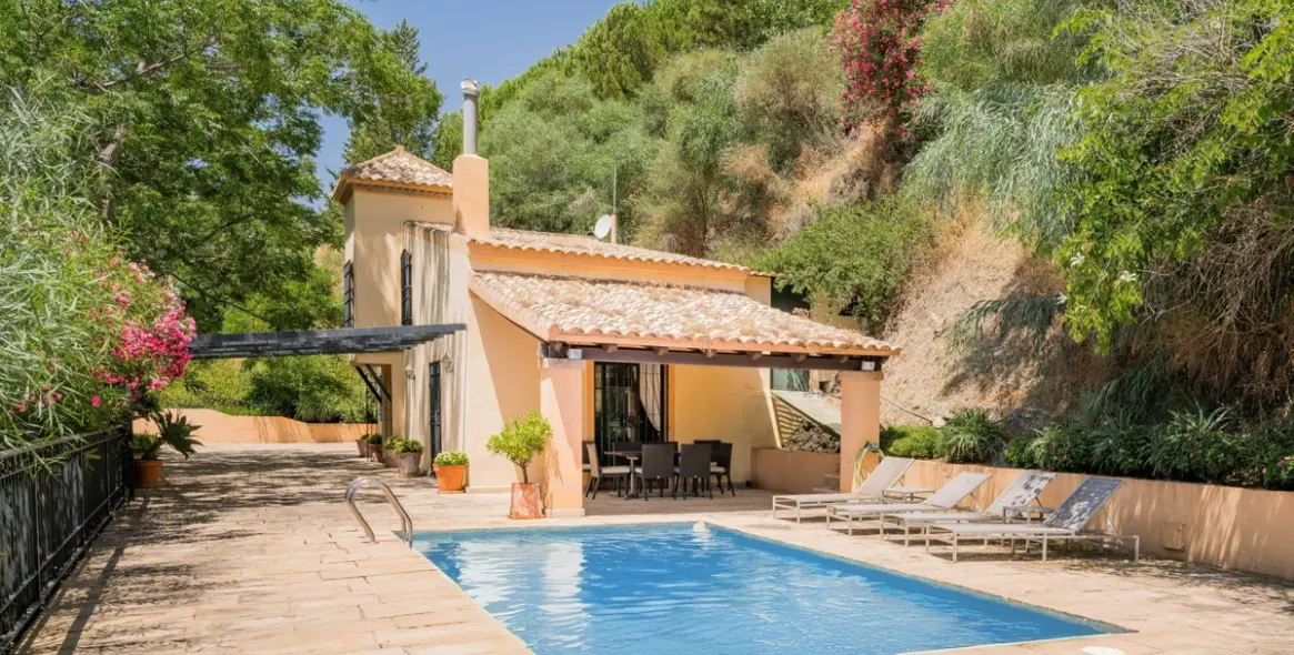 Sale of detached villa in Ojén 37