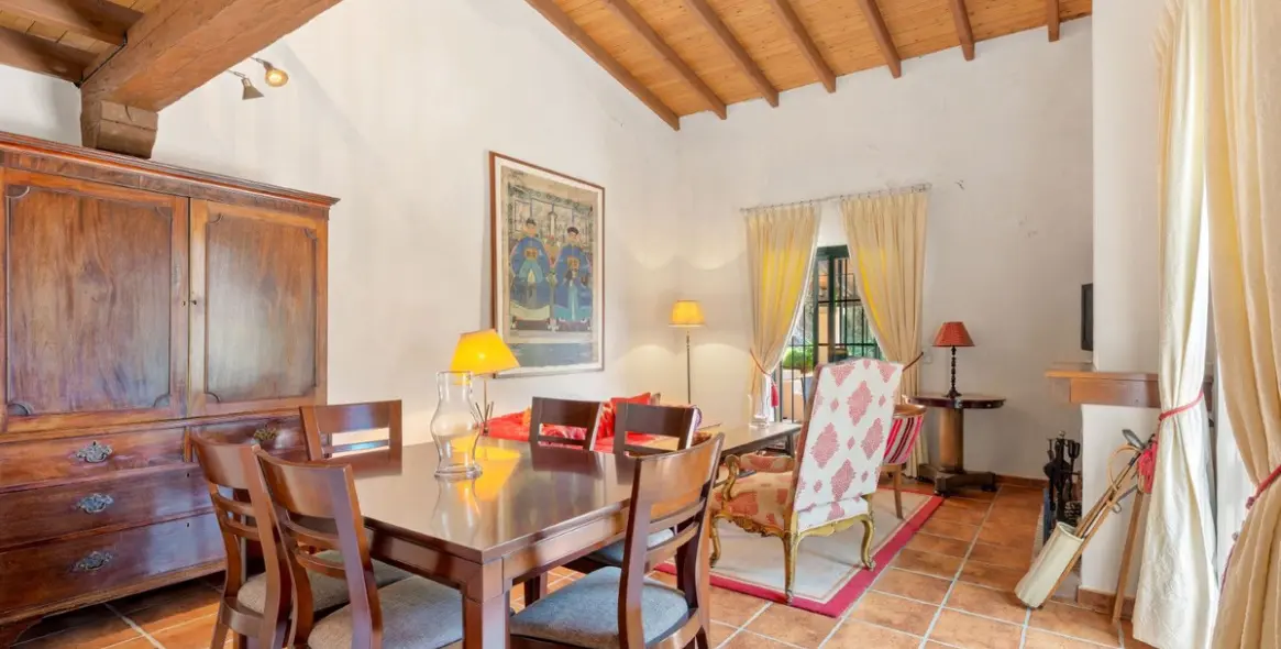 Sale of detached villa in Ojén 38
