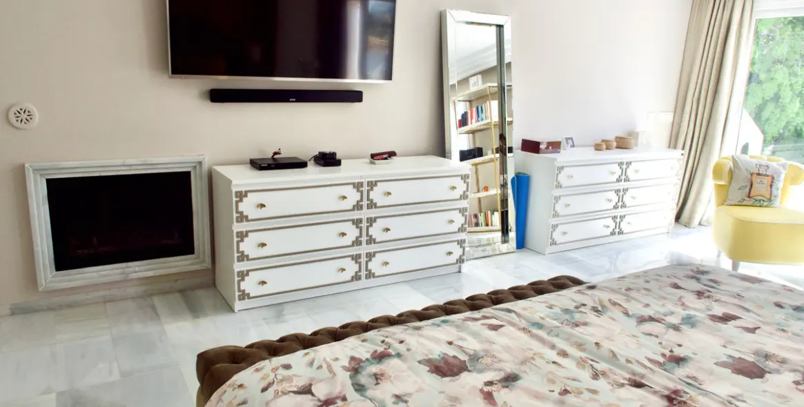 Long-term rent of detached villa in El Paraiso 10