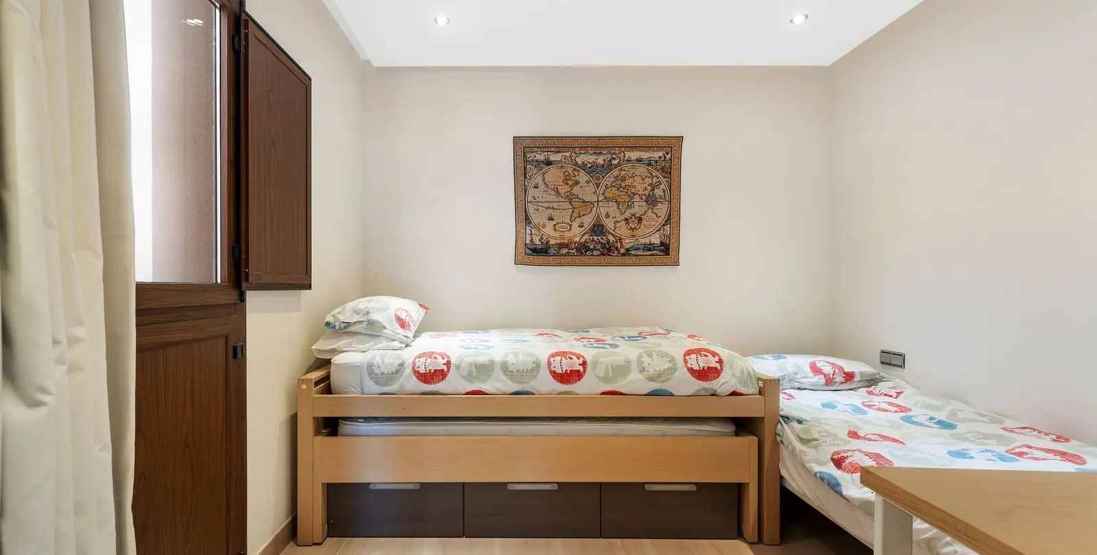 Sale of penthouse duplex in Estepona 25