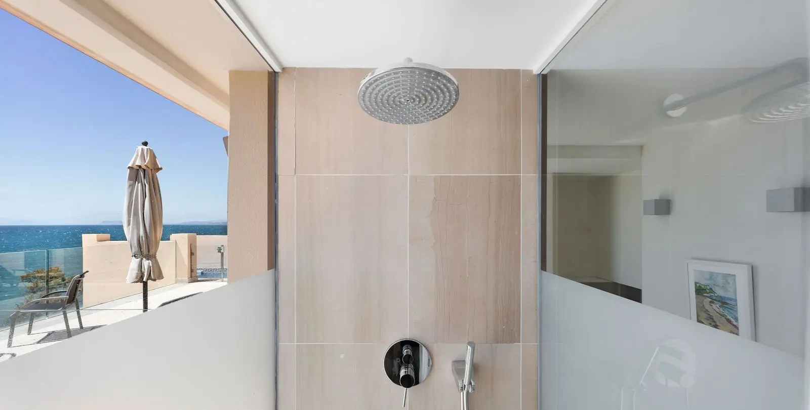 Sale of penthouse duplex in Estepona 29