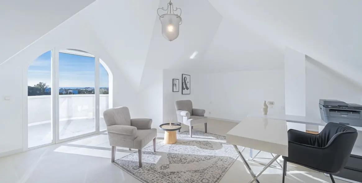 Продажа  отдельно стоящей виллы в Nueva Andalucía 27