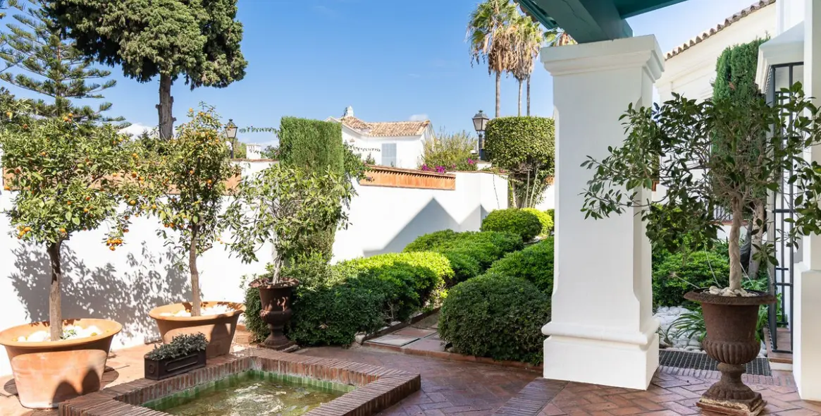 Venta de villa independiente en Guadalmina Baja 3