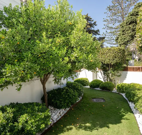 Venta de villa independiente en Guadalmina Baja