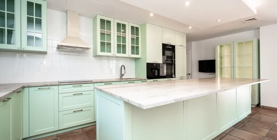 Venta de villa independiente en Guadalmina Baja 15