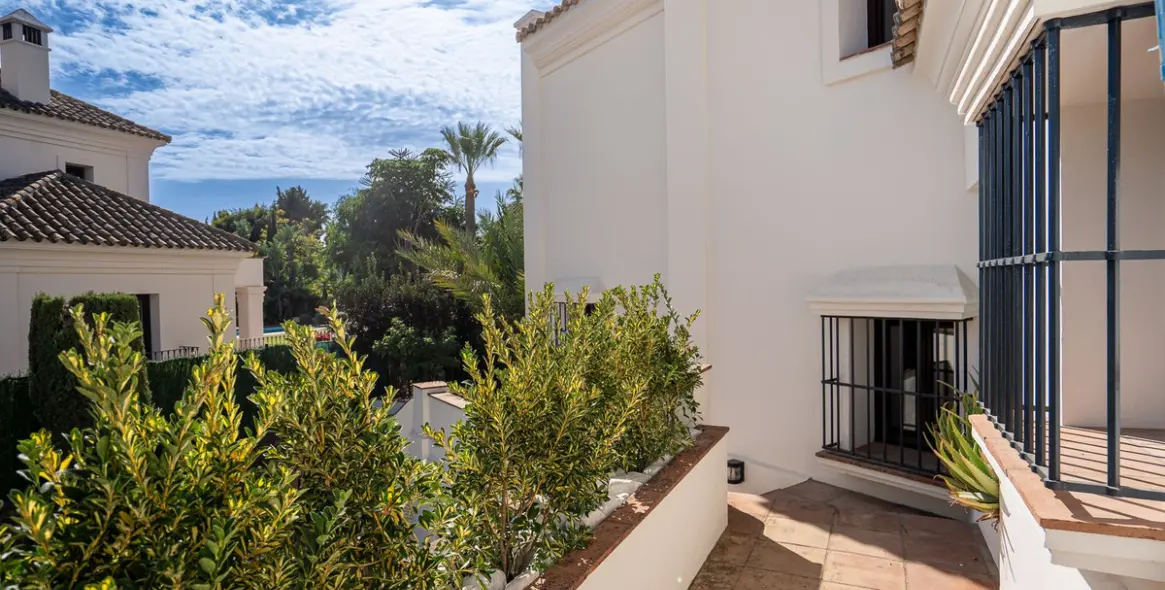 Venta de villa independiente en Guadalmina Baja 44