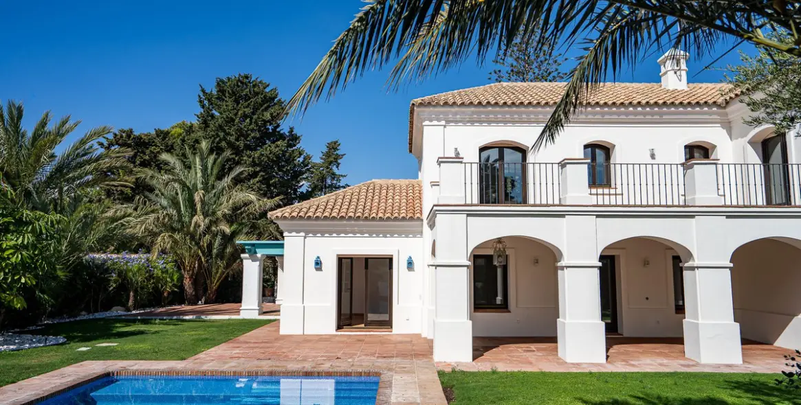 Venta de villa independiente en Guadalmina Baja 54